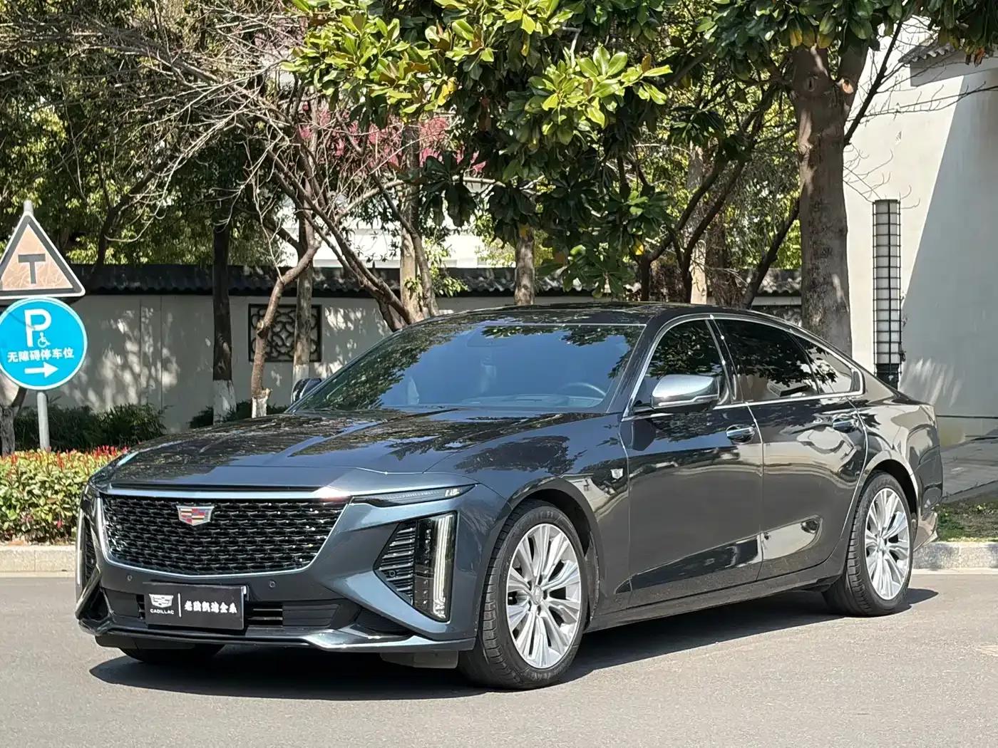 2023 Cadillac CT6 28T Premium — миниатюра 1