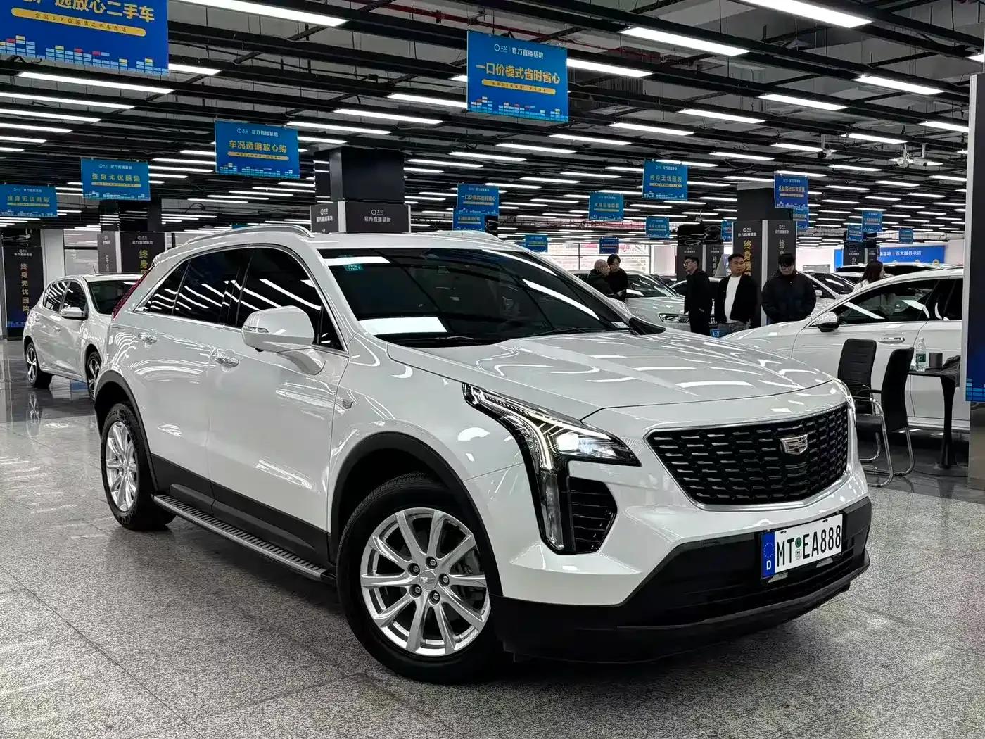 2018 Cadillac XT4 28T Two-Wheel Drive Technical Edition — миниатюра 3