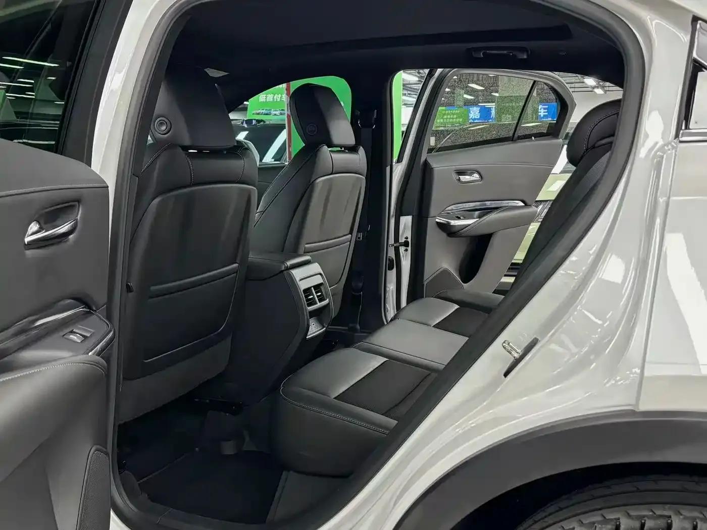 2018 Cadillac XT4 28T Two-Wheel Drive Technical Edition — миниатюра 8