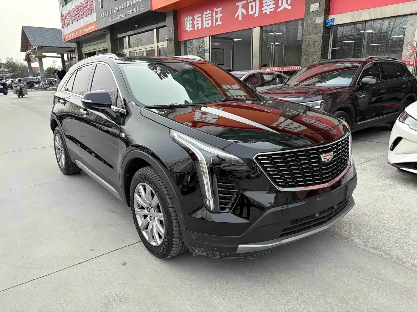 Cadillac XT4 2021 28T Two-Wheel Drive Premium Edition — миниатюра 3