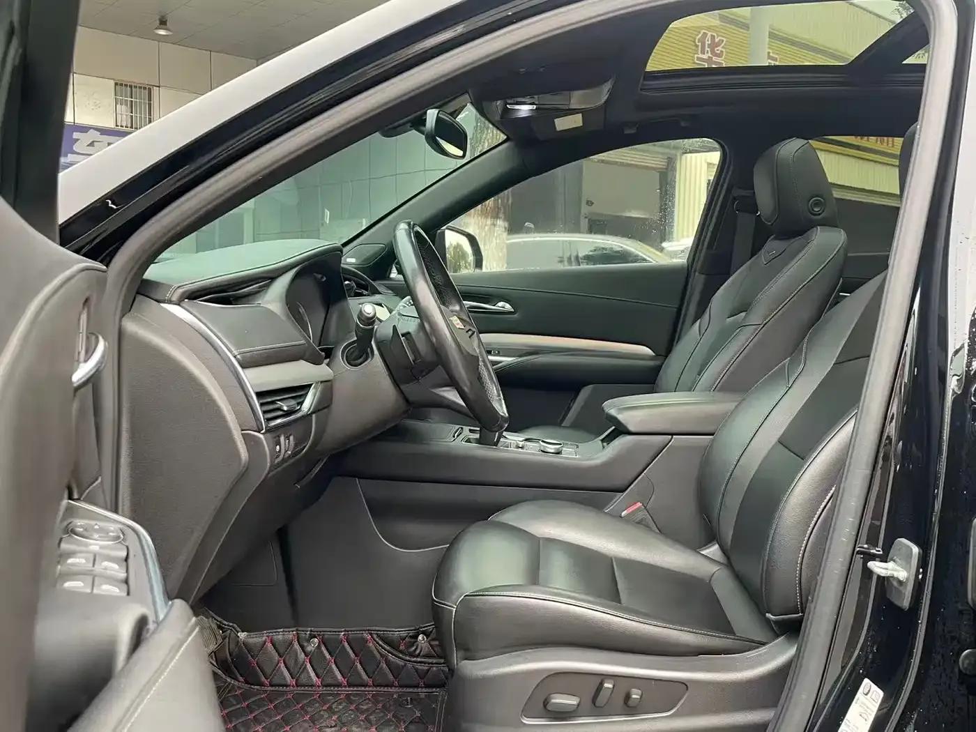 2018 Cadillac XT4 28T Two-Wheel Drive Premium Edition — миниатюра 4