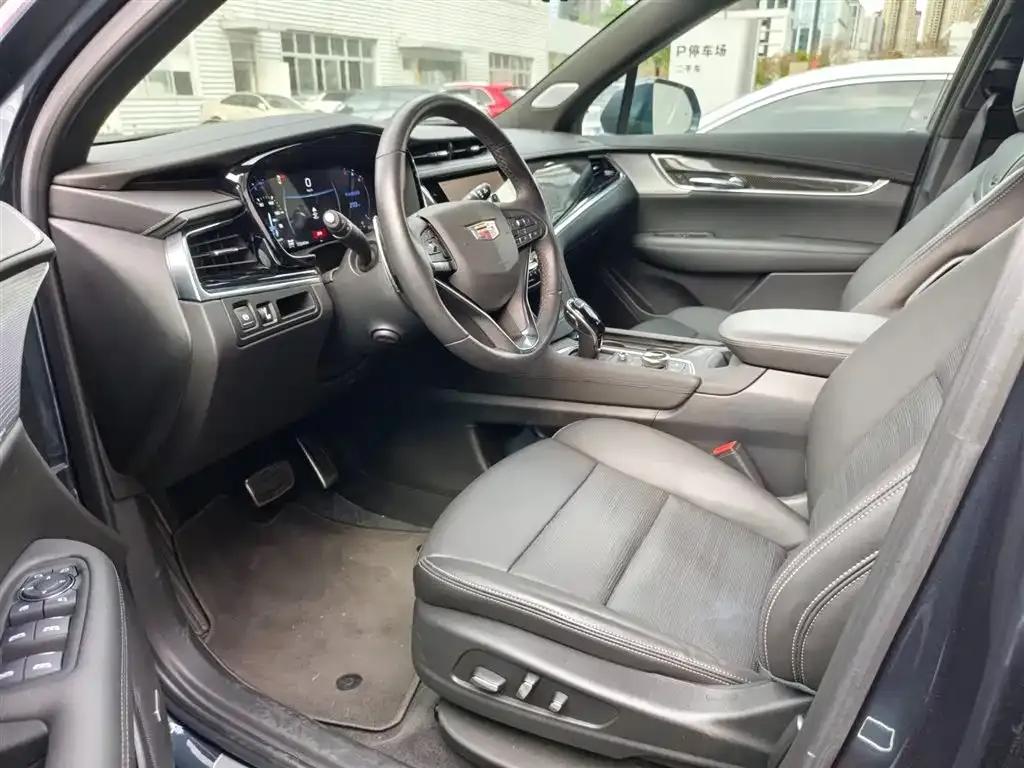 Cadillac XT6 2025 2.0T Six-Seat AWD Premium Executive Black Label Edition — миниатюра 12