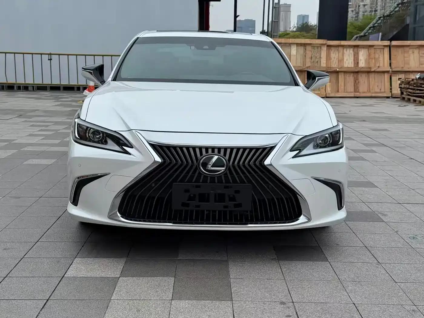 Lexus ES 2020 200 Excellence Edition — миниатюра 2