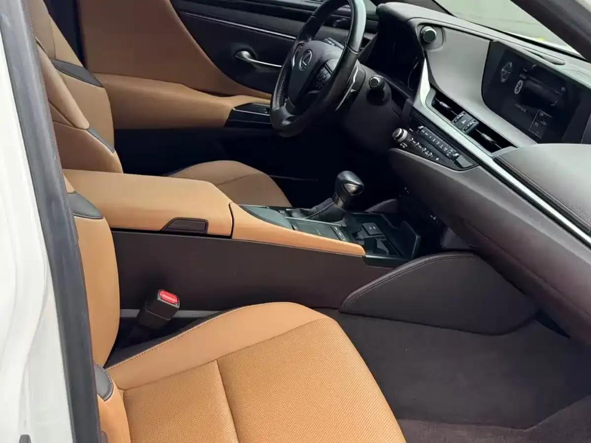 Lexus ES 2020 200 Excellence Edition — миниатюра 4