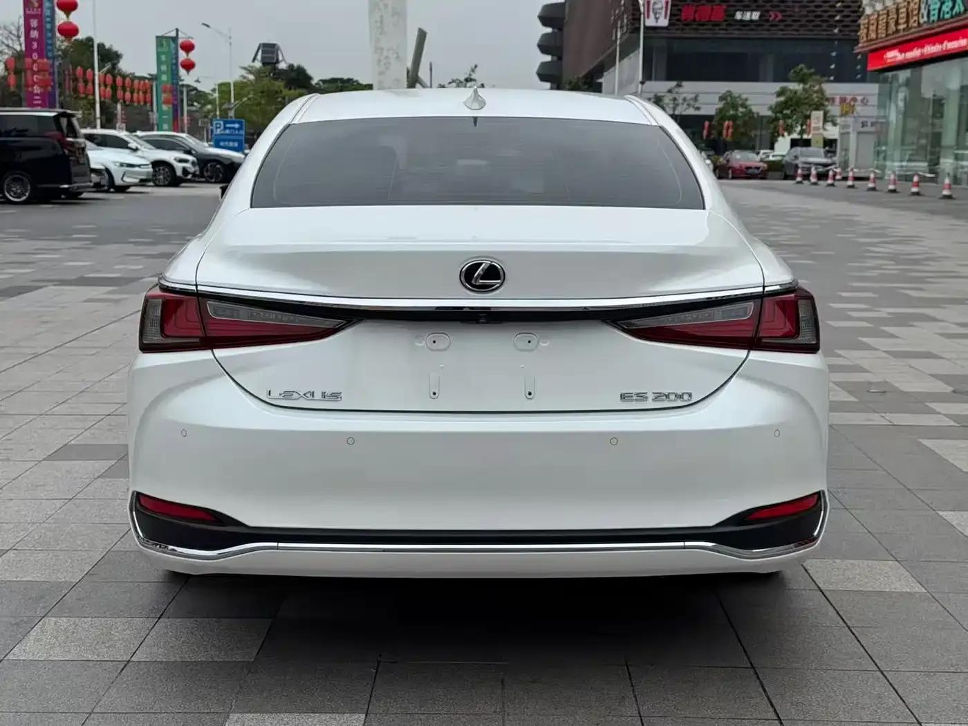 Lexus ES 2020 200 Excellence Edition — миниатюра 7