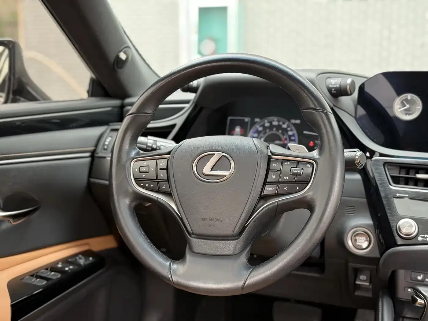 Lexus ES 2021 260 Premium Edition — миниатюра 14