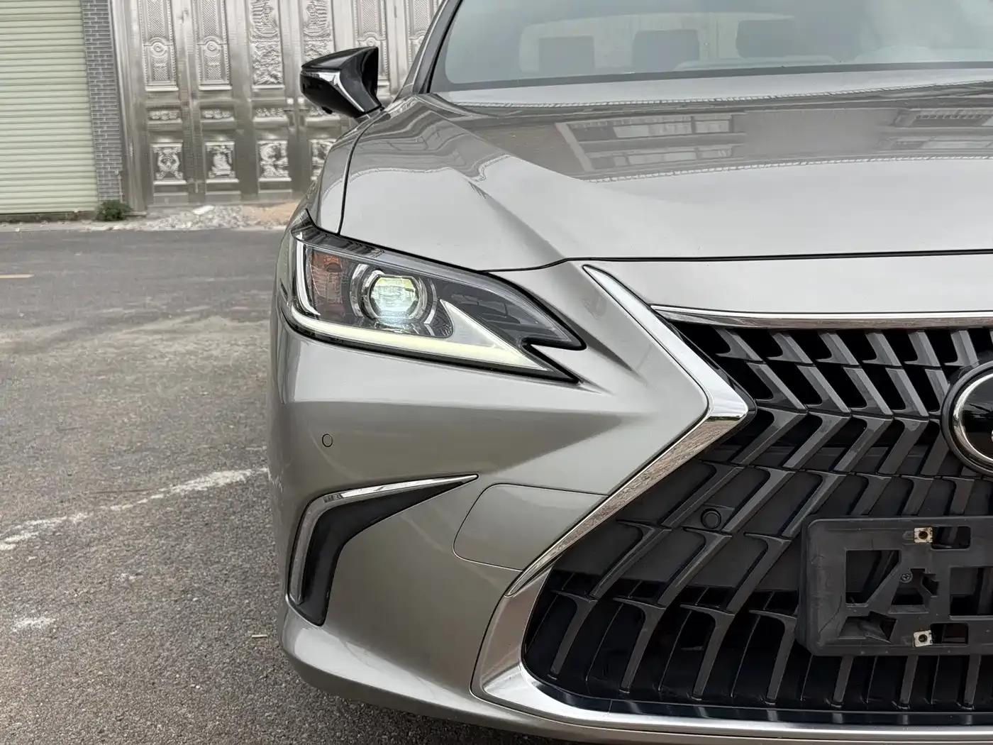 Lexus ES 2021 260 Premium Edition — миниатюра 23