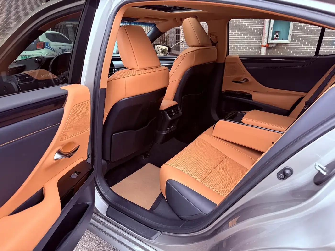Lexus ES 2021 260 Premium Edition — миниатюра 6