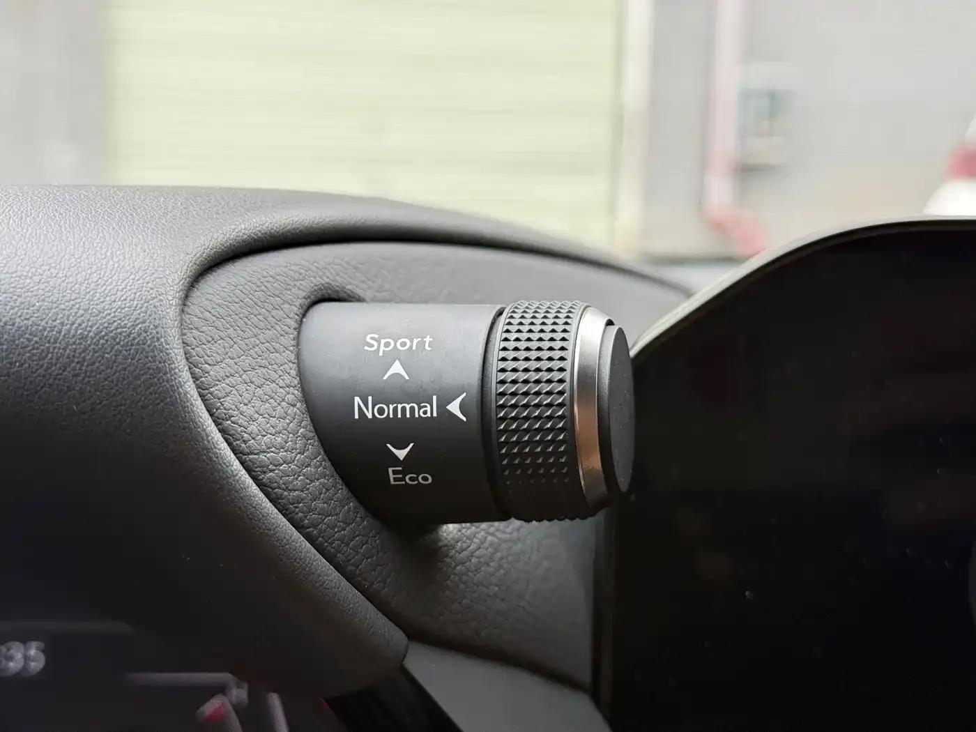 Lexus ES 2021 260 Premium Edition — миниатюра 8