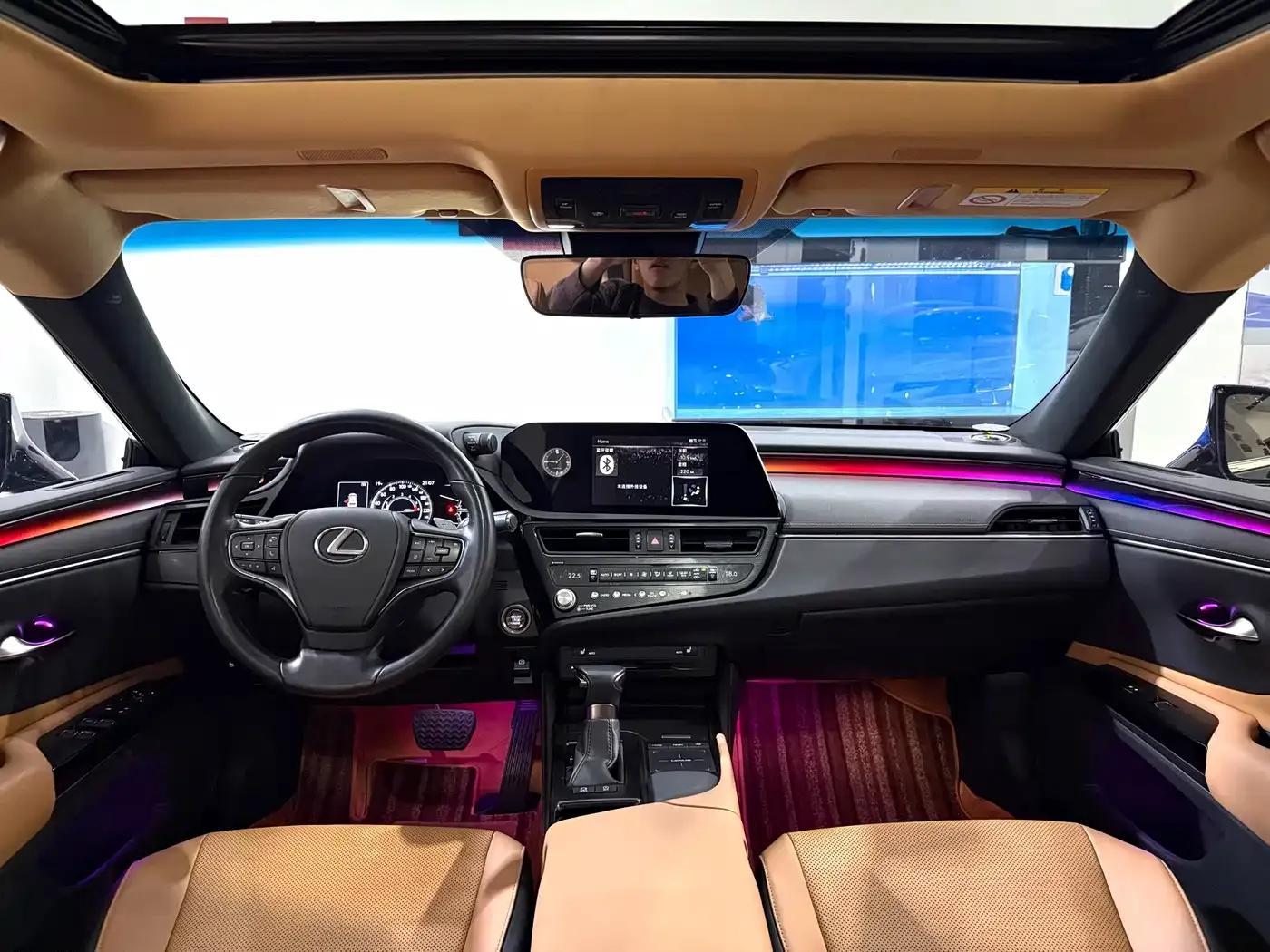 Lexus ES 2021 Model 200 Premium Edition — миниатюра 5