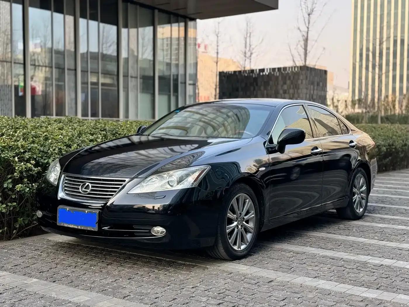Lexus ES 2010 350 Luxury Edition — миниатюра 1