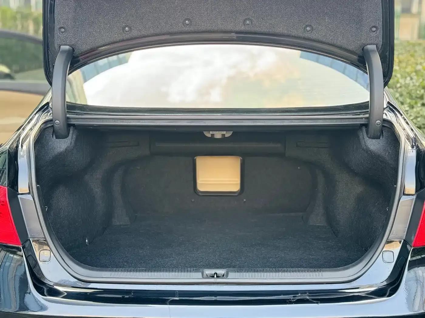 Lexus ES 2010 350 Luxury Edition — миниатюра 24