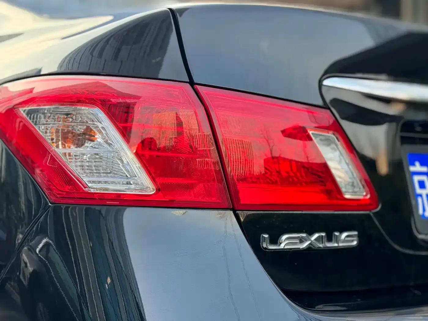 Lexus ES 2010 350 Luxury Edition — миниатюра 4