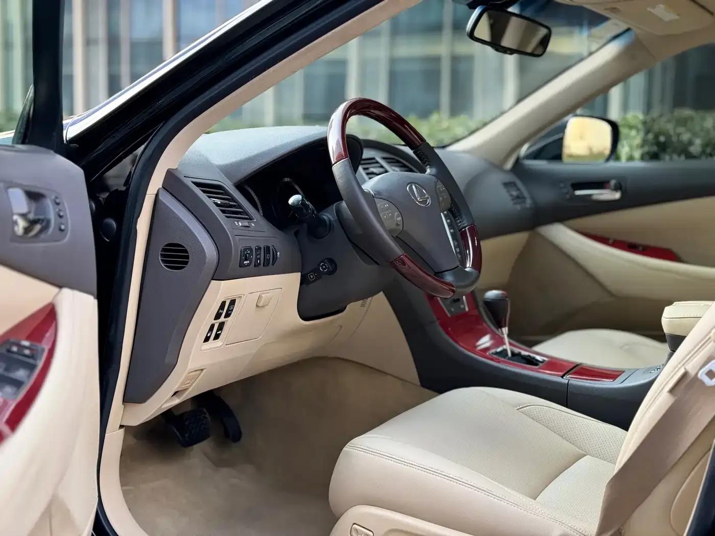 Lexus ES 2010 350 Luxury Edition — миниатюра 8