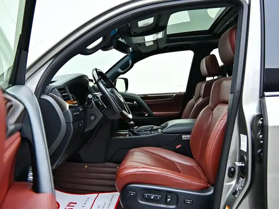 2018 Lexus LX 570 Middle East Edition — миниатюра 11