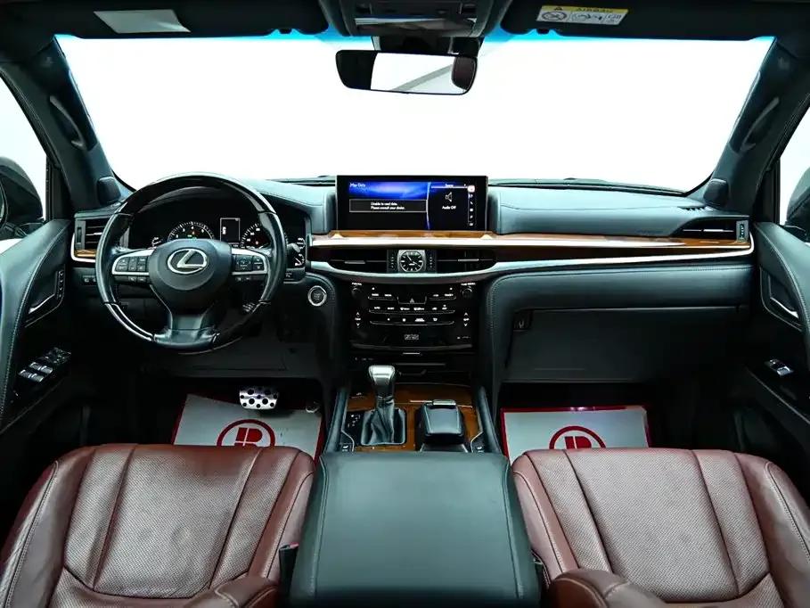 2018 Lexus LX 570 Middle East Edition — миниатюра 14