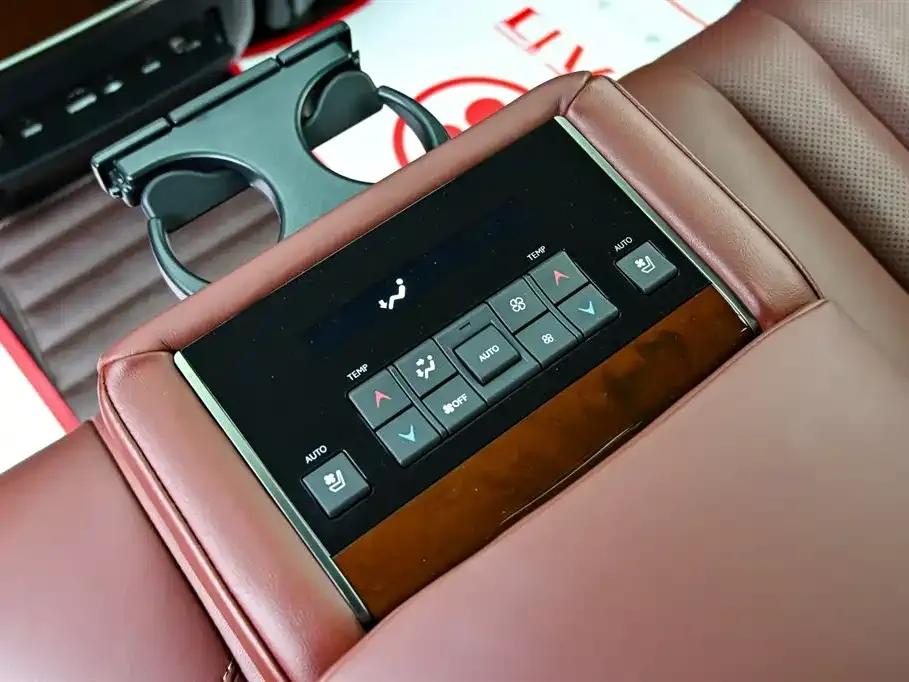 2018 Lexus LX 570 Middle East Edition — миниатюра 36