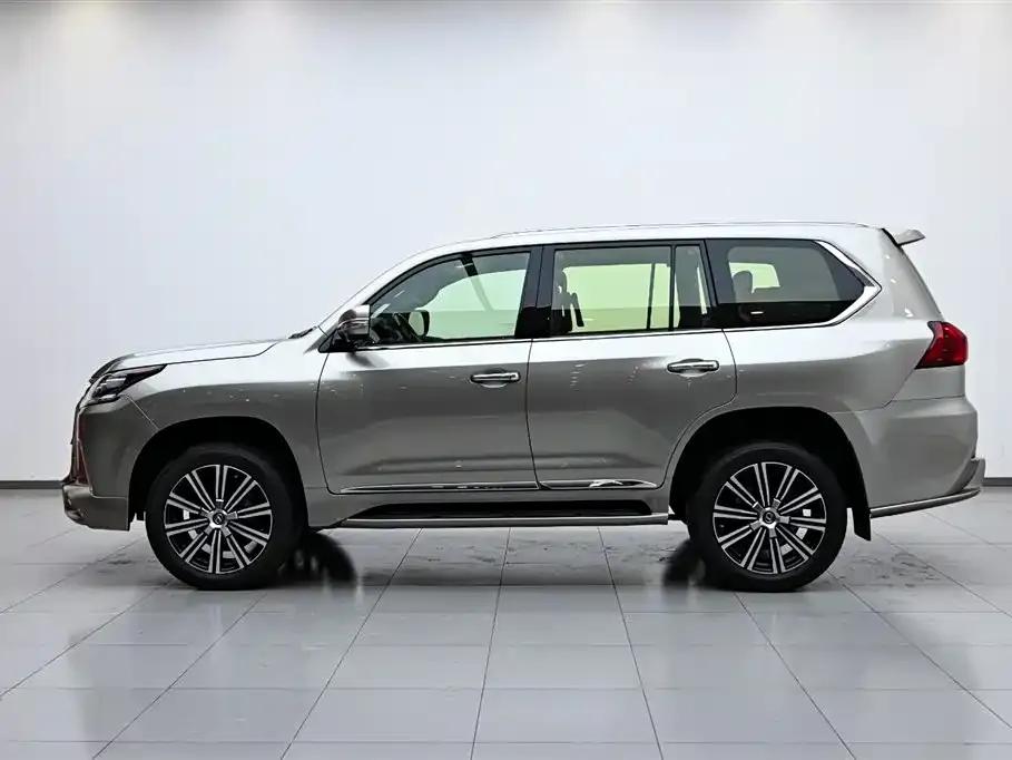 2018 Lexus LX 570 Middle East Edition — миниатюра 5