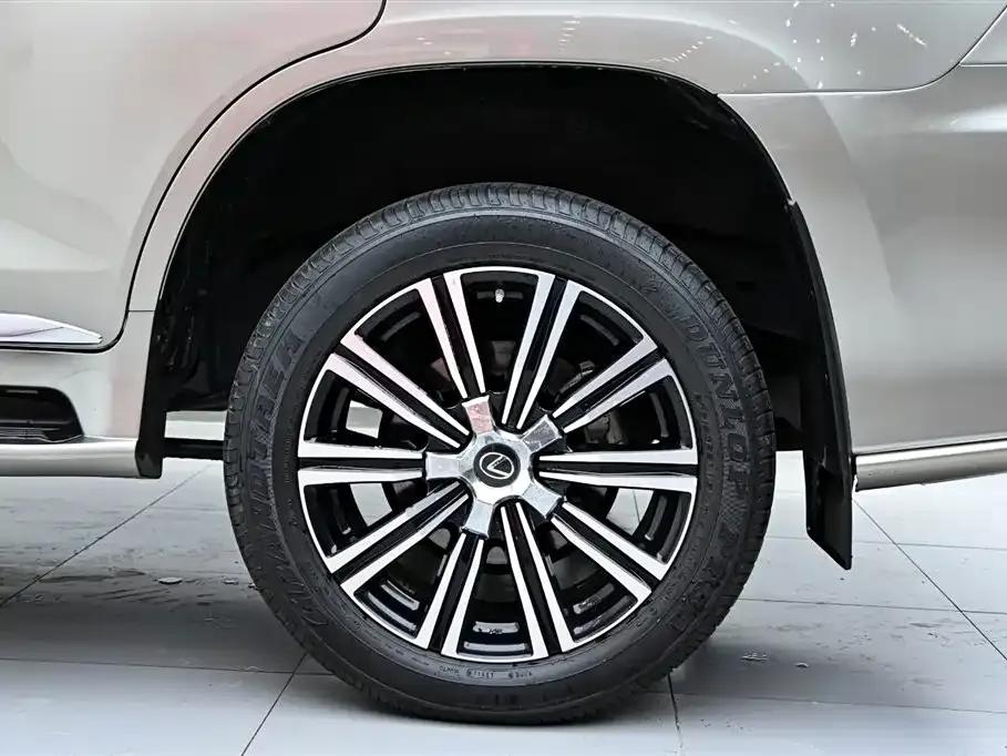 2018 Lexus LX 570 Middle East Edition — миниатюра 41