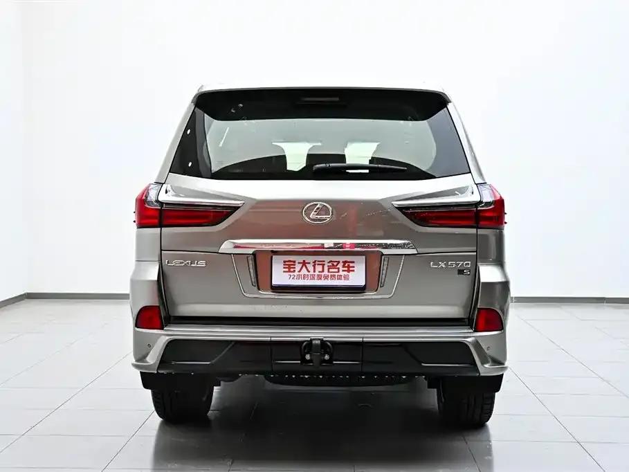 2018 Lexus LX 570 Middle East Edition — миниатюра 8