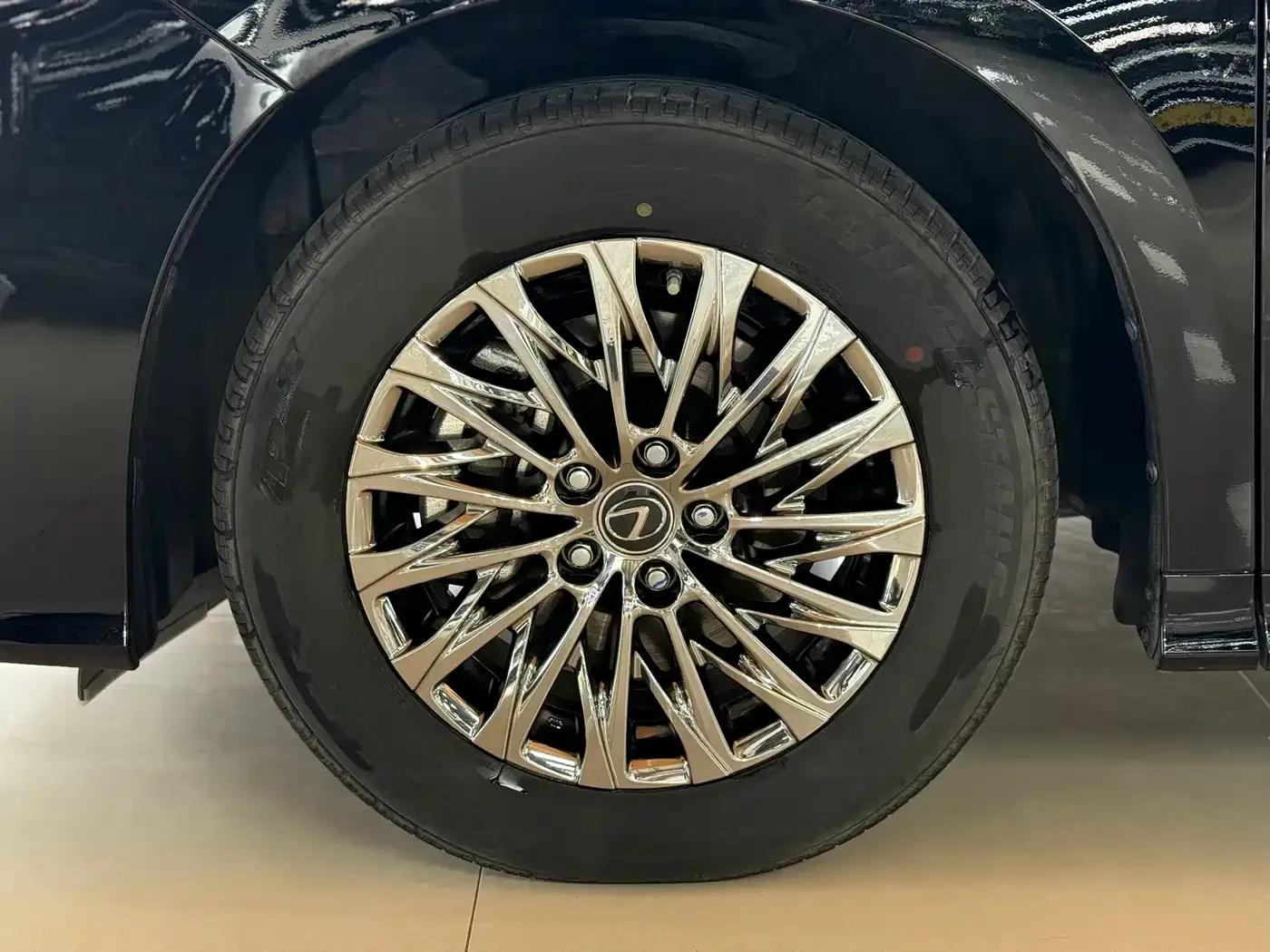 Lexus LM 2020 300h 7-Seat Elegant Edition — миниатюра 29