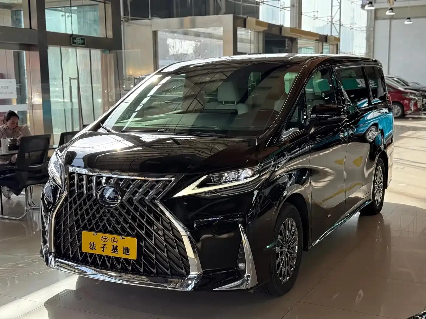 Lexus LM 2020 300h 7-Seat Elegant Edition — миниатюра 4