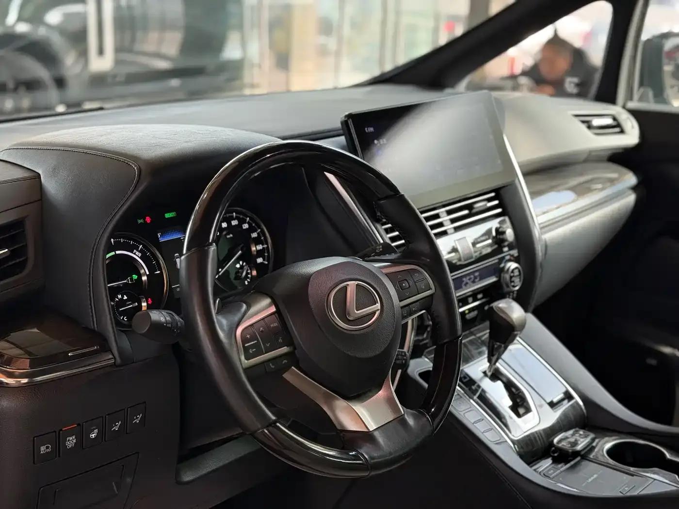 Lexus LM 2020 300h 7-Seat Elegant Edition — миниатюра 7