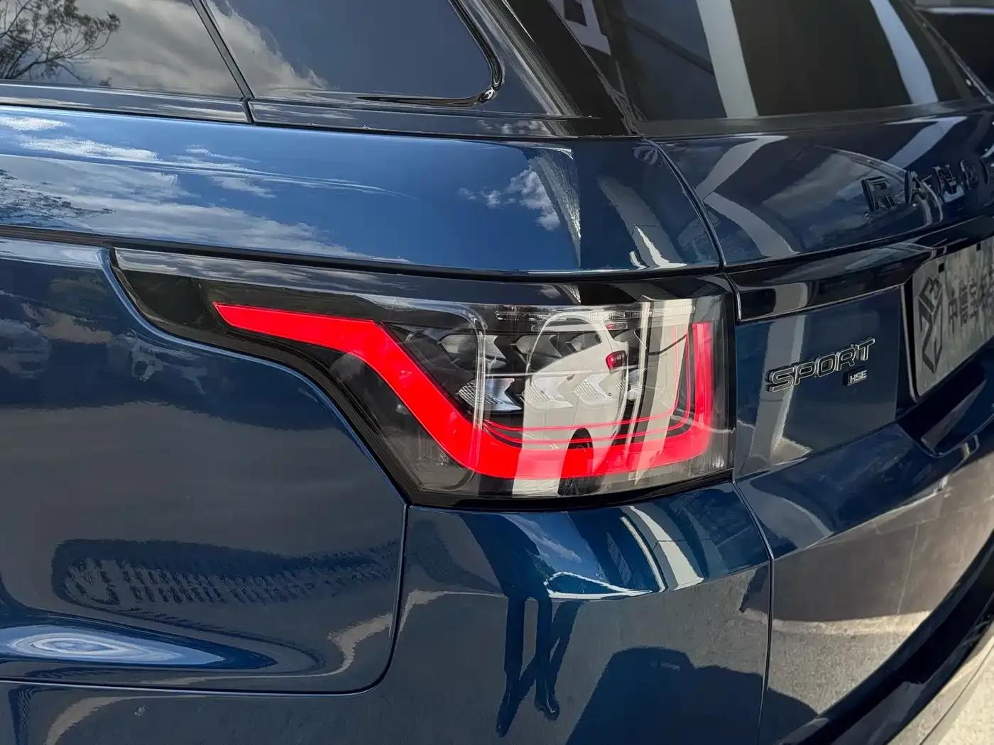 Range Rover Sport 2022 3.0 L6 Midnight Blue Edition — миниатюра 24