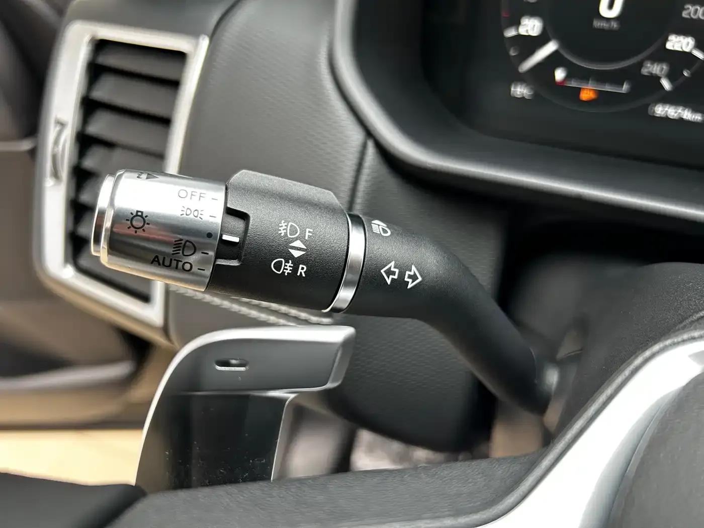 Discover the 2021 360PS R-Dynamic S — миниатюра 8