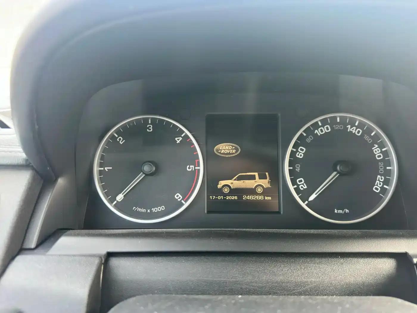 Discovery 2014 3.0 SDV6 HSE Diesel — миниатюра 7