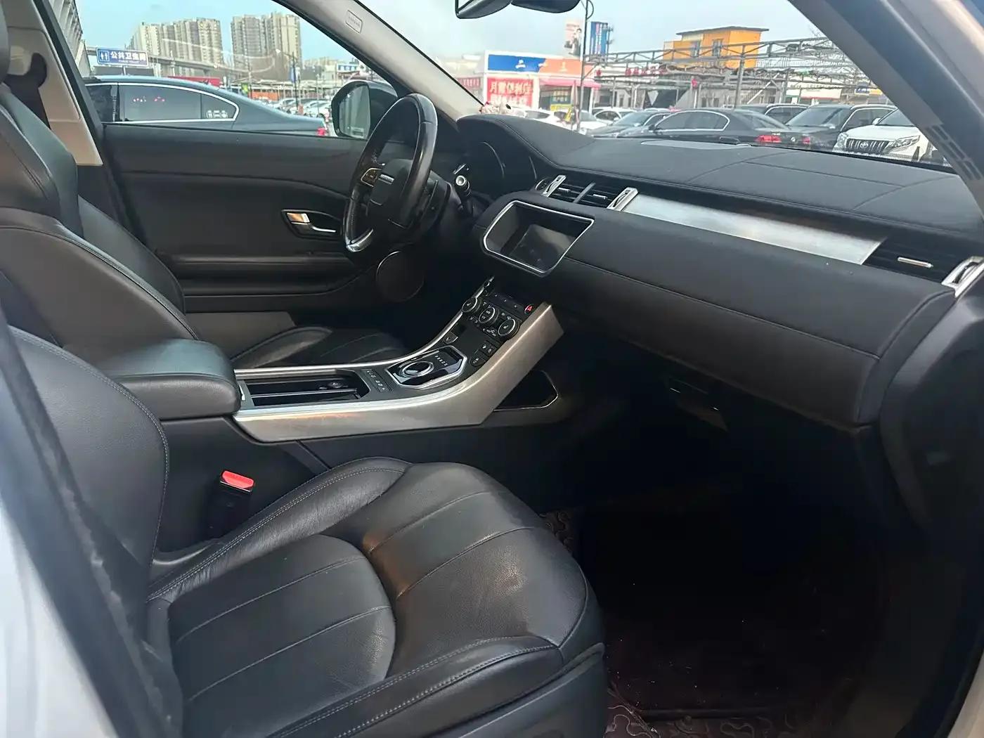 Range Rover Evoque 2018 240PS SE Smart Edition — миниатюра 7