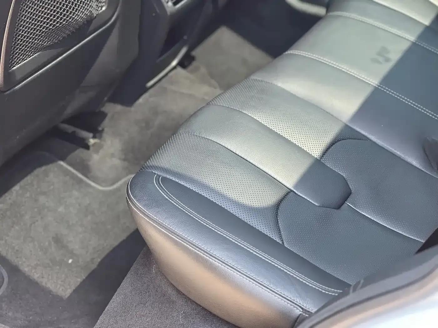 Range Rover Evoque 2015 2.0T 5-Door Dynamic Edition — миниатюра 14