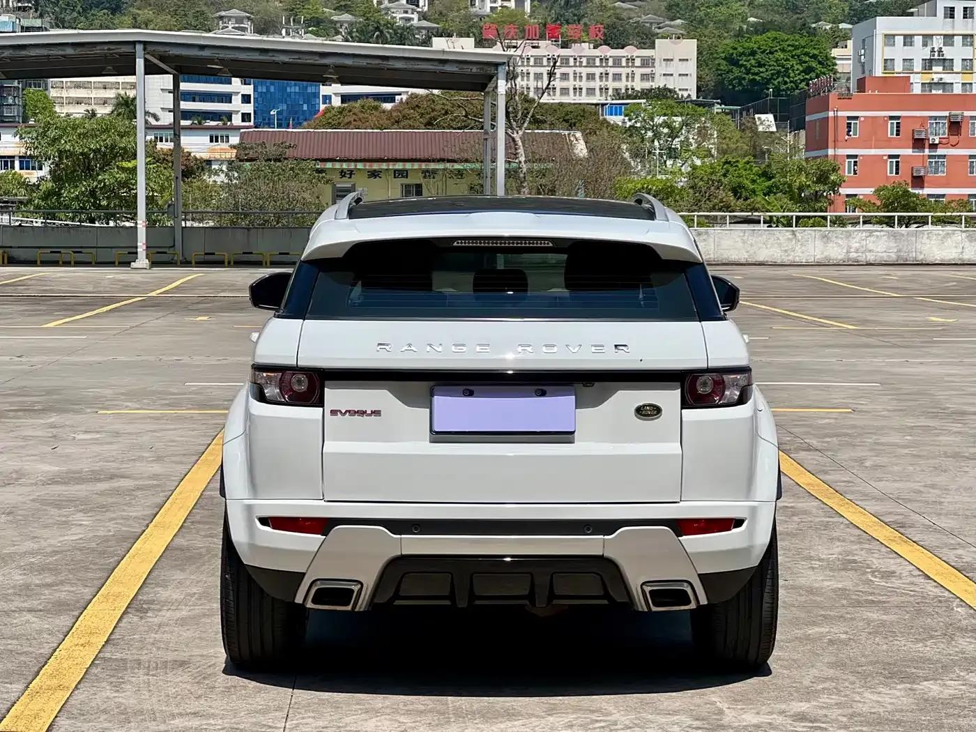 Range Rover Evoque 2015 2.0T 5-Door Dynamic Edition — миниатюра 6