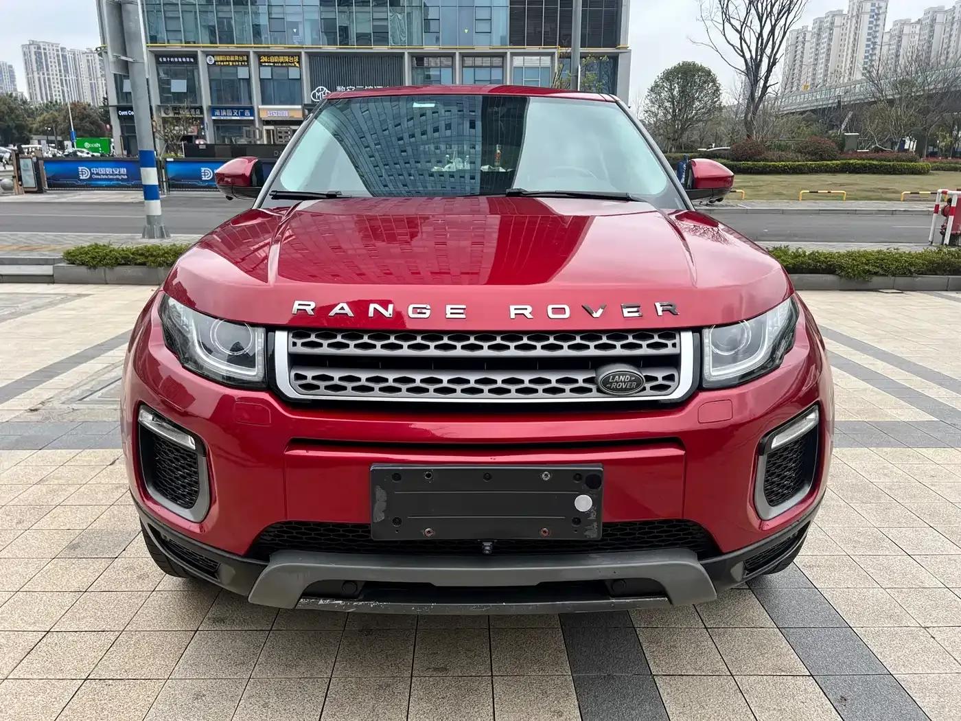 Range Rover Evoque 2017 2.0T SE Smart Edition — миниатюра 2