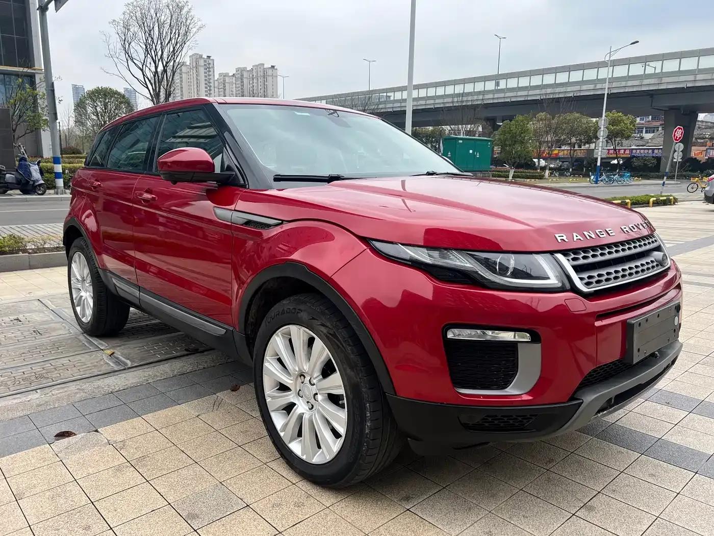 Range Rover Evoque 2017 2.0T SE Smart Edition — миниатюра 3
