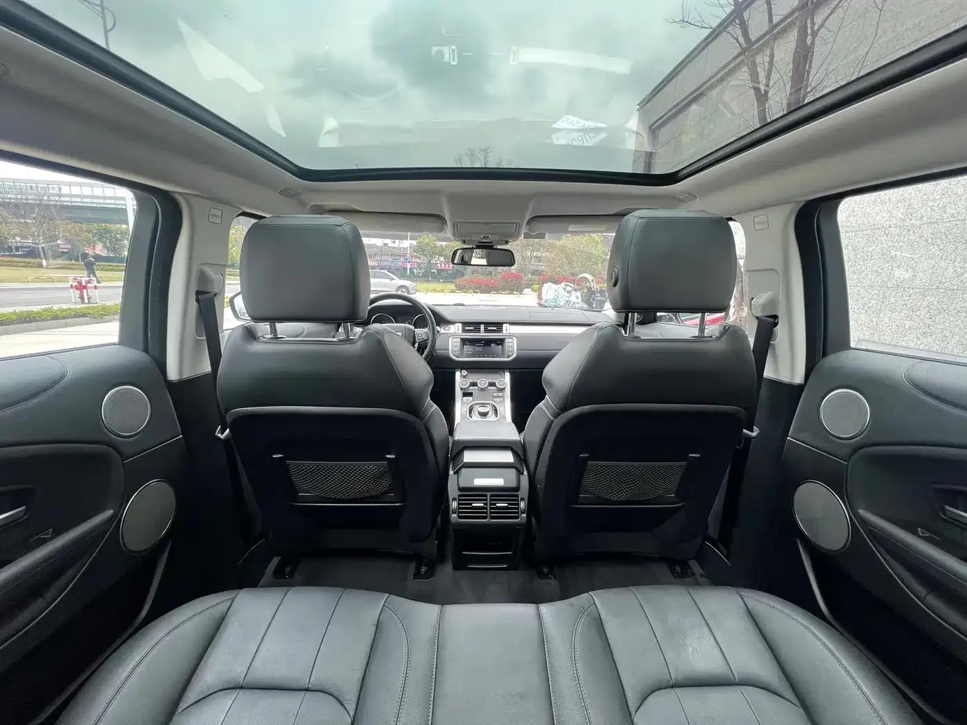 Range Rover Evoque 2017 2.0T SE Smart Edition — миниатюра 7