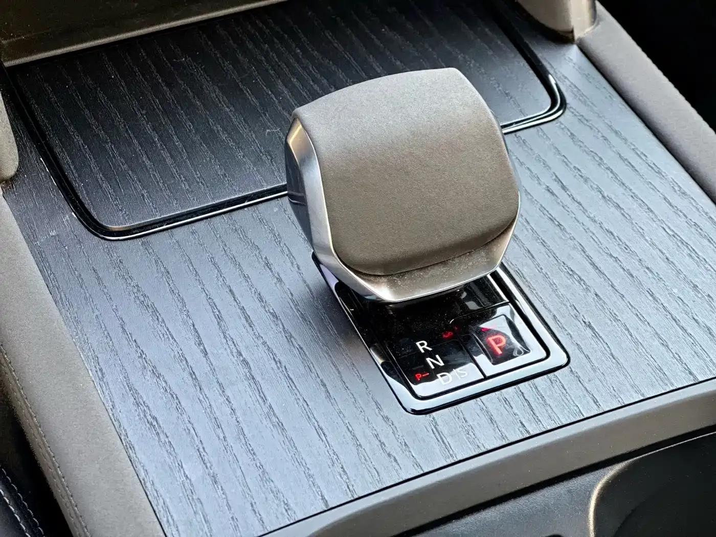 Discovery Sport New Energy 2024 1.5T P300e Plug-in Electric Hybrid — миниатюра 10