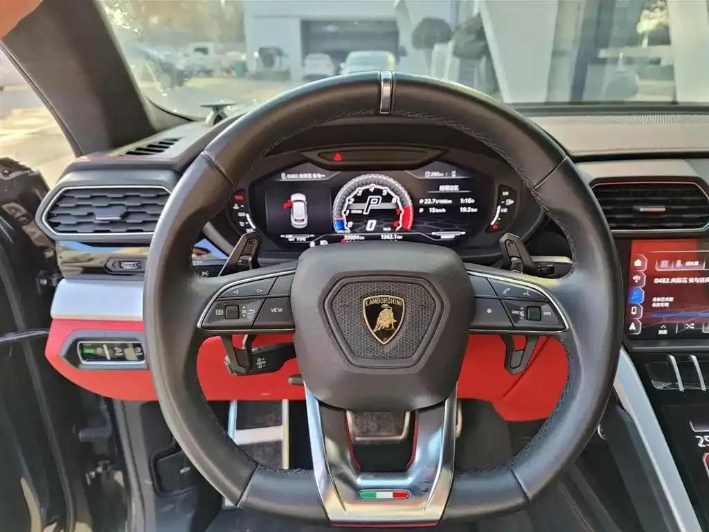 2018 Urus 4.0T V8 — миниатюра 4
