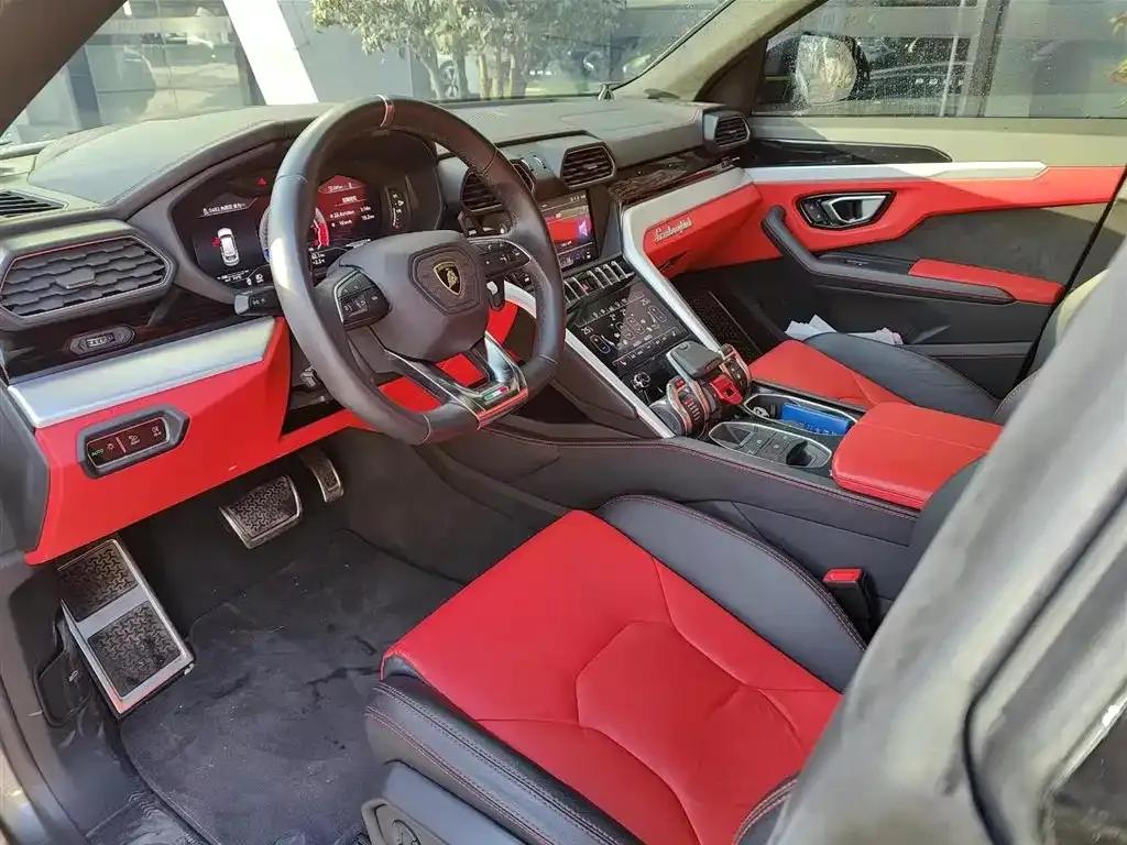 2018 Urus 4.0T V8 — миниатюра 7