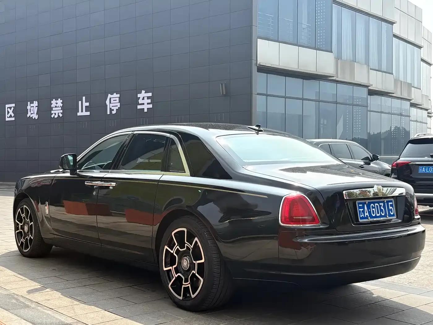 2010 Ghost 6.6T Standard Edition — миниатюра 9