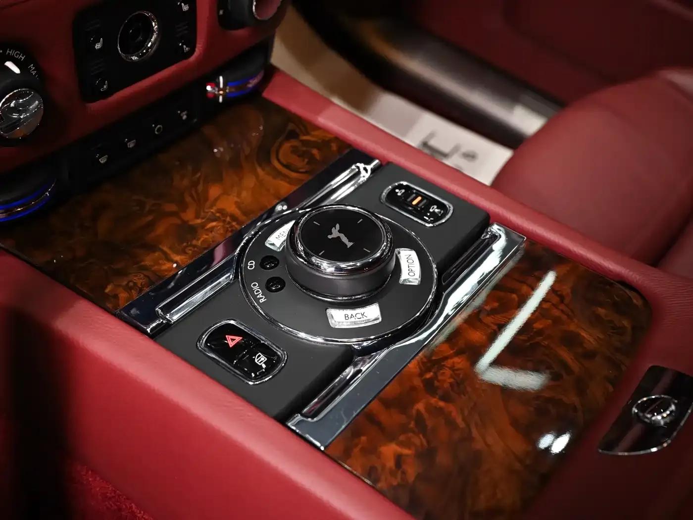2015 Ghost Series II Extended Wheelbase — миниатюра 15