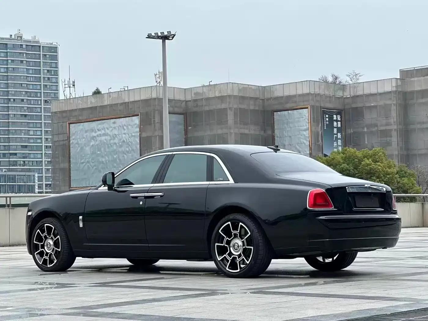 2010 Ghost 6.6T Standard Edition — миниатюра 4