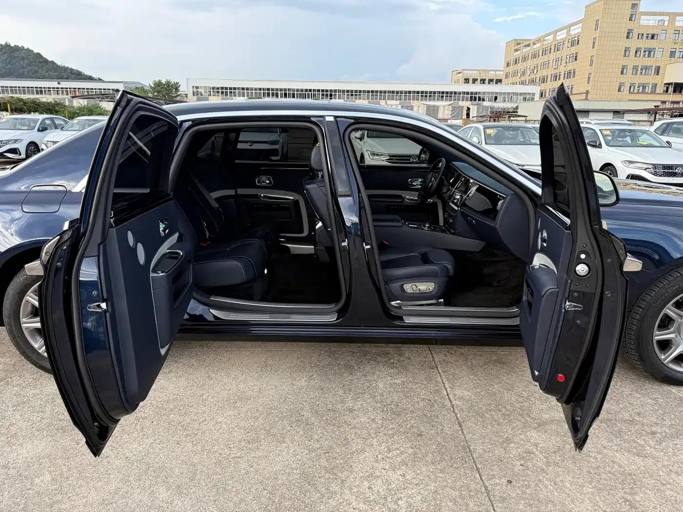2018 Ghost 6.6T Long Wheelbase — миниатюра 6