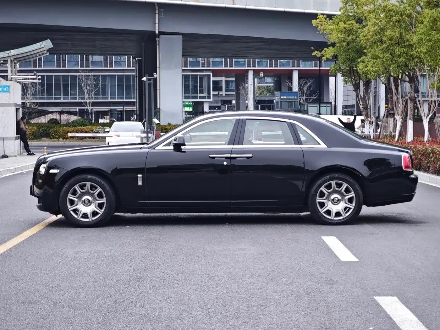 2014 Ghost 6.6T British Classic Edition — миниатюра 4