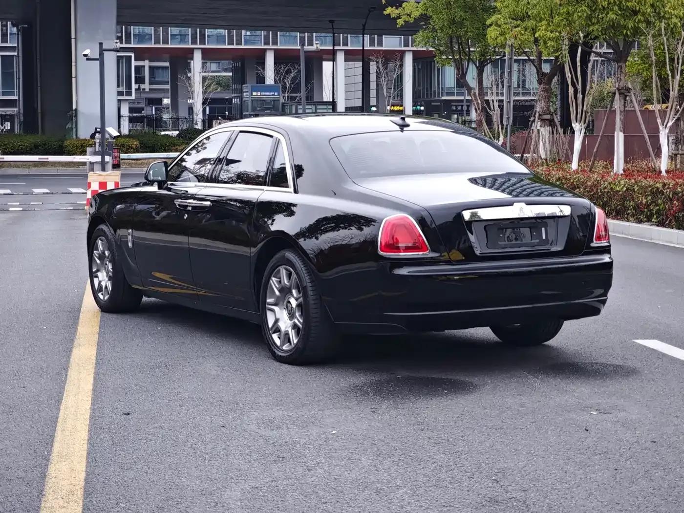 2014 Ghost 6.6T British Classic Edition — миниатюра 5