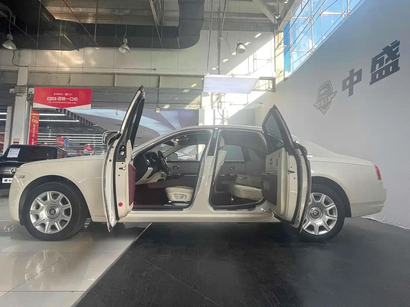 2010 Ghost 6.6T Standard Edition — миниатюра 12
