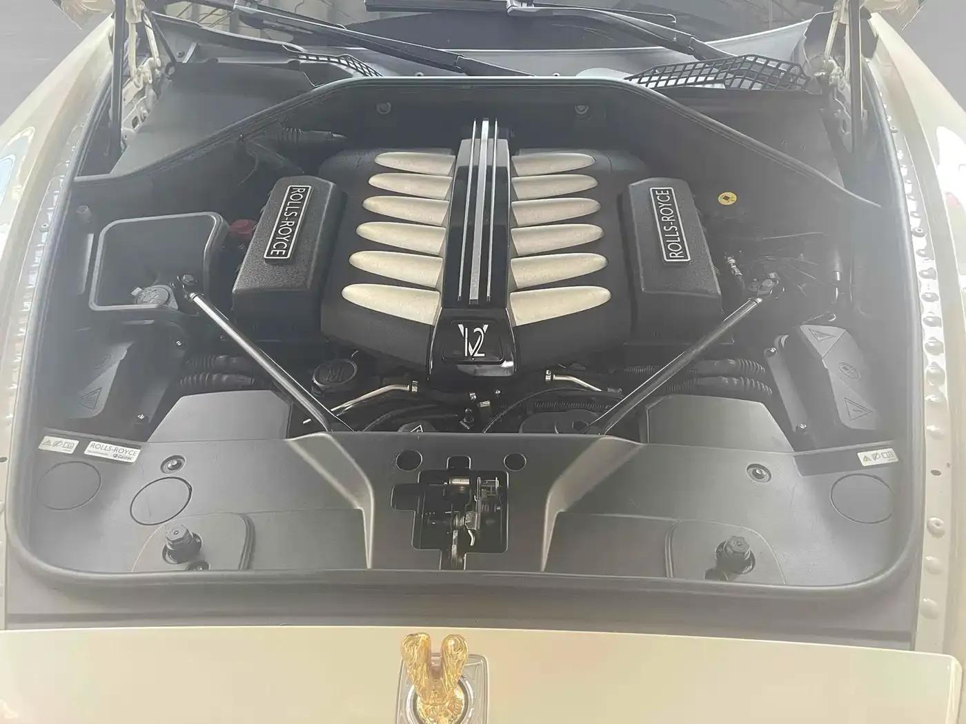 2010 Ghost 6.6T Standard Edition — миниатюра 13