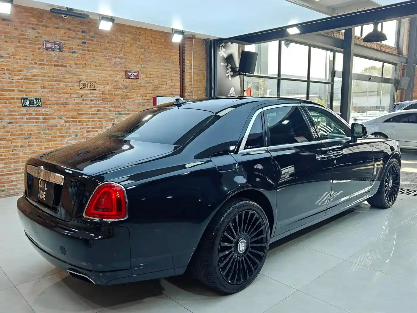 2010 Ghost 6.6T Standard Edition — миниатюра 8