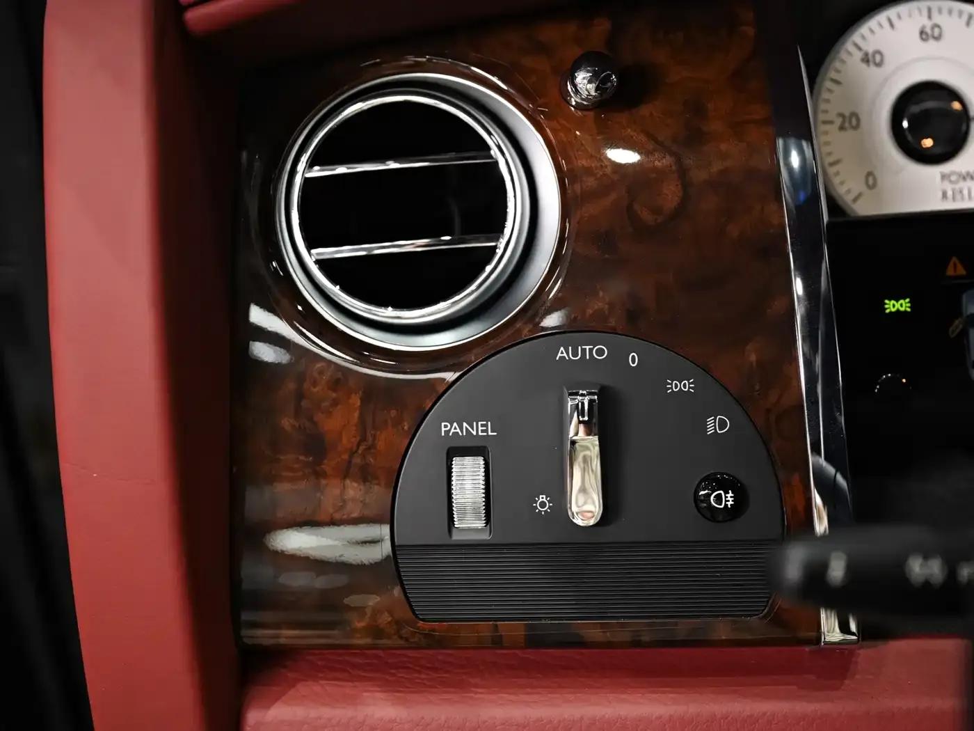 2015 Ghost Series II Extended Wheelbase — миниатюра 16