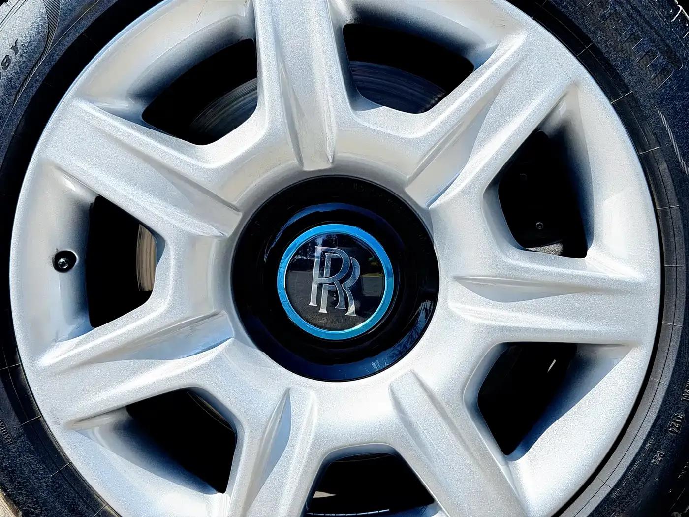 2013 Ghost 6.6T Art Deco Edition — миниатюра 19